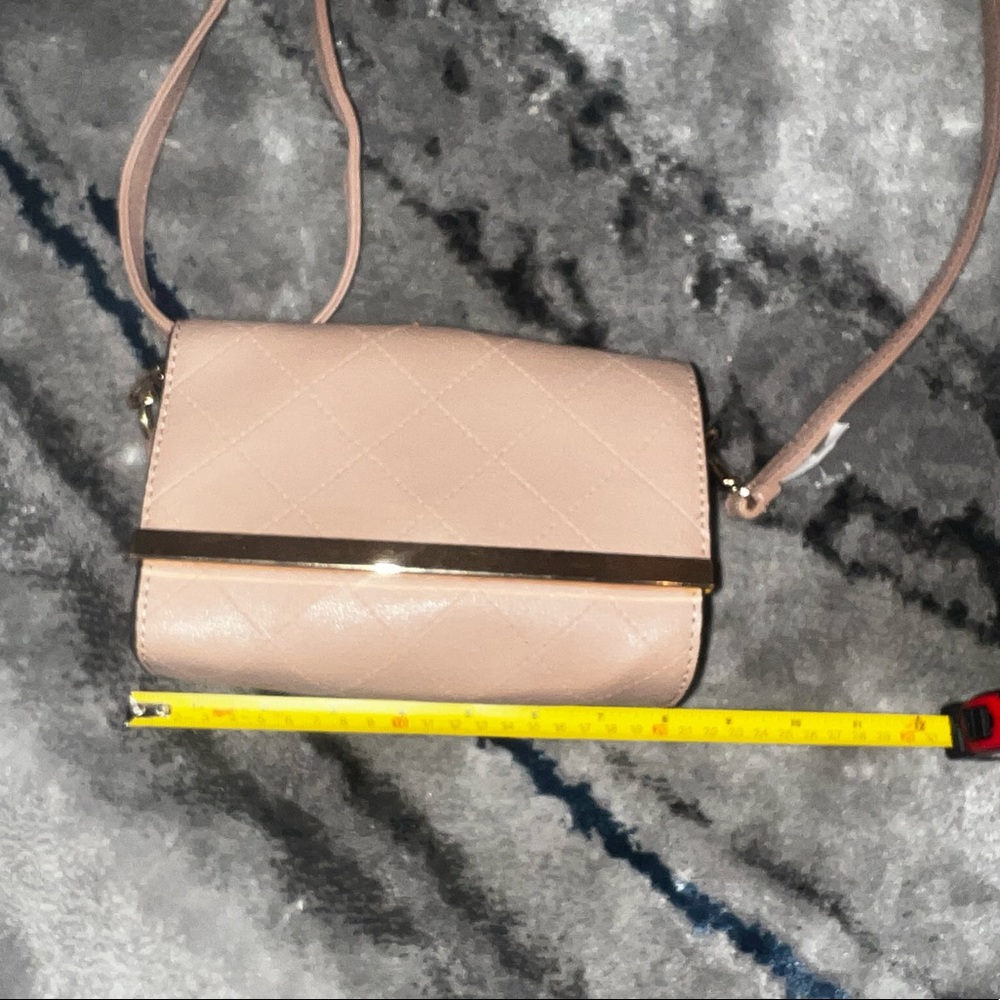 Brand New Crossbody 5x7